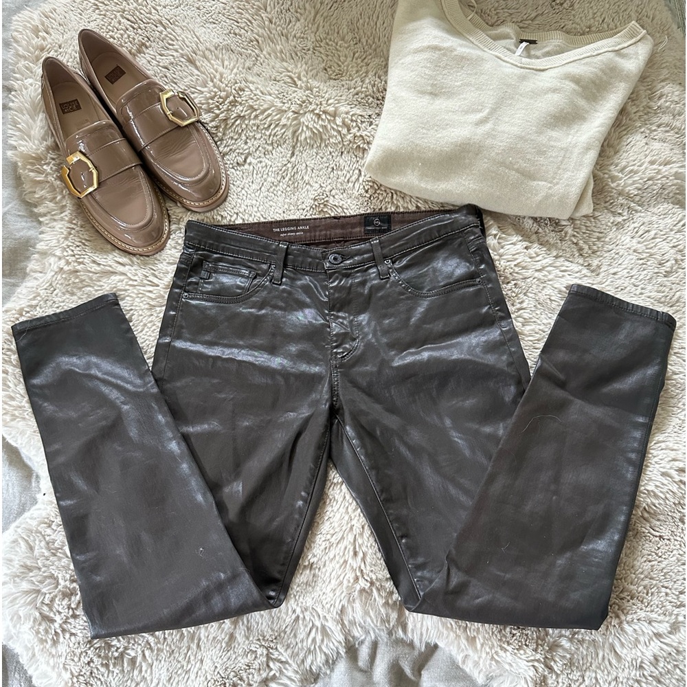 Ag The legging ankle- super skinny ankle.  Size 29R.  Brown Inseam 28” R…